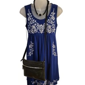 Chelsea & Theodore Blue w/White Floral Embroidery Sleeveless Dress in Petite Sm